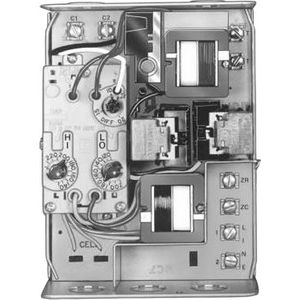 R8182D1079 TRIPLE AQUASTAT